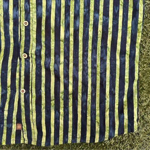 The Territory Ahead Men's Referee Batik Stripe Chest Pocket Short Sleeve Shirt L - Picture 4 of 7